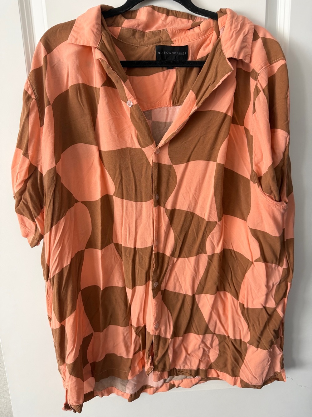 No Boundaries Coral Peach & Brown Wave Button-Down Shirt